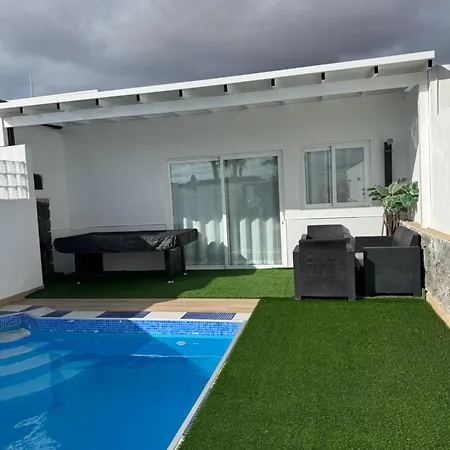 Tony Apartment Playa Blanca (Lanzarote)